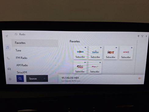 Used 2023 Lexus ES 300h F Sport image 27