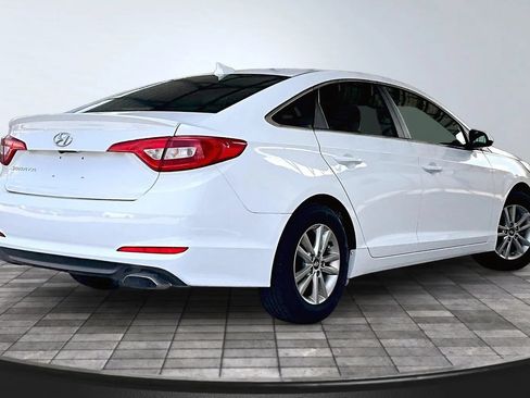 Used 2017 Hyundai Sonata SE FWD image 6