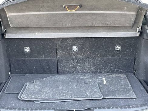 Used 2022 Toyota Corolla SE w/ Carpet Mat Package (TMS) FWD image 16