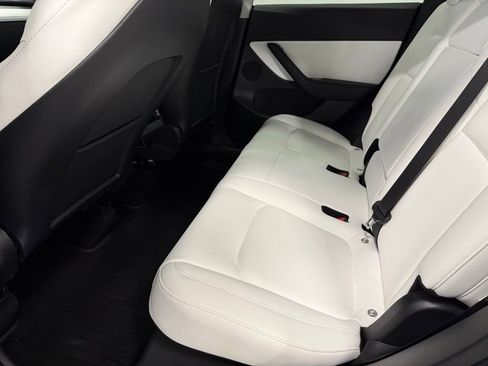 Used 2021 Tesla Model Y Performance image 21