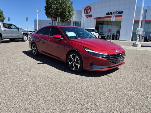 Used 2023 Hyundai Elantra Limited FWD image 7