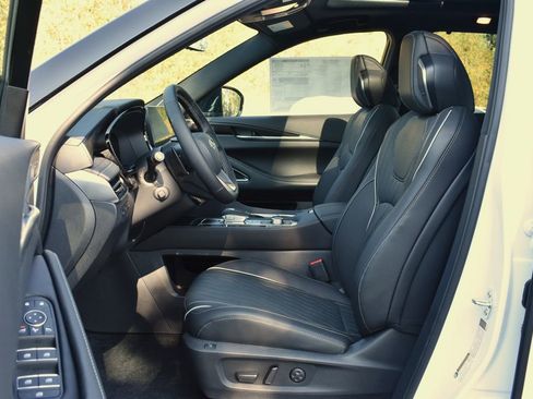 Used 2026 INFINITI QX60 Autograph w/ Dark Cargo Package image 10