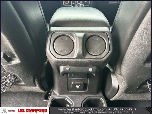 Used 2020 Jeep Gladiator Rubicon AWD/4WD image 15