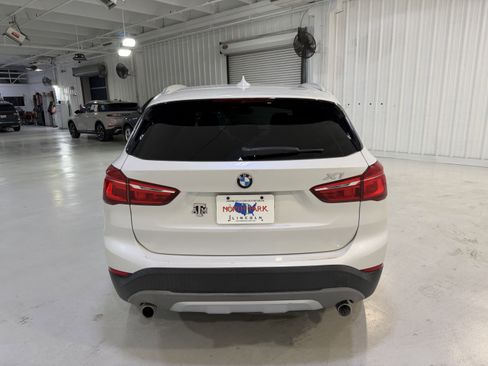 Used 2017 BMW X1 sDrive28i image 4