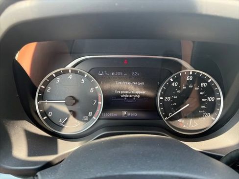 Used 2022 Nissan Titan SV RWD image 20