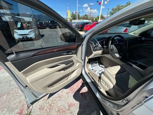 Used 2012 Cadillac SRX Luxury FWD image 12