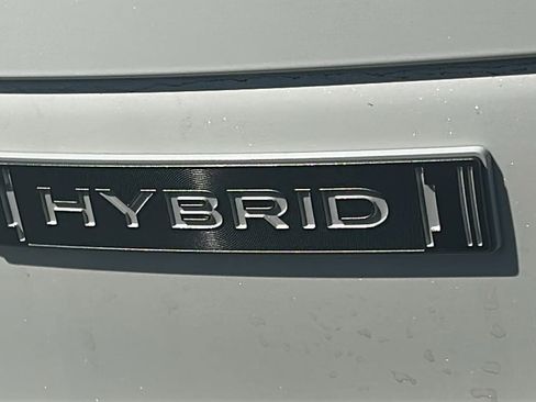 Used 2025 Subaru Forester Sport image 8