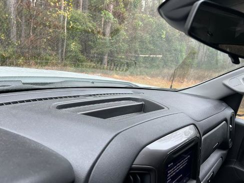 Used 2022 Chevrolet Silverado 1500 Custom image 21