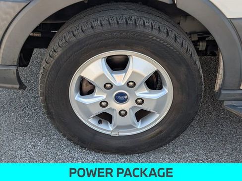 Used 2018 Ford Transit 350 XLT RWD image 11