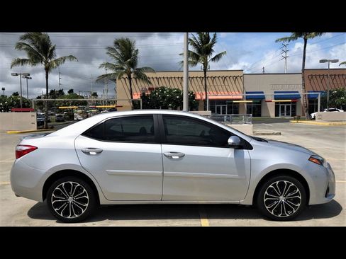 Used 2014 Toyota Corolla LE FWD image 4