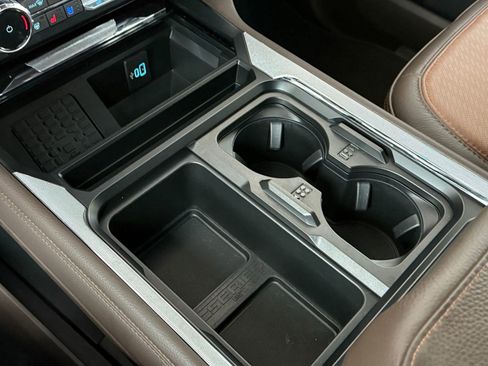 Used 2025 Ford F250 King Ranch w/ Chrome Package image 31