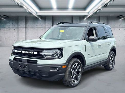Certified 2023 Ford Bronco Sport Outer Banks AWD/4WD image 1