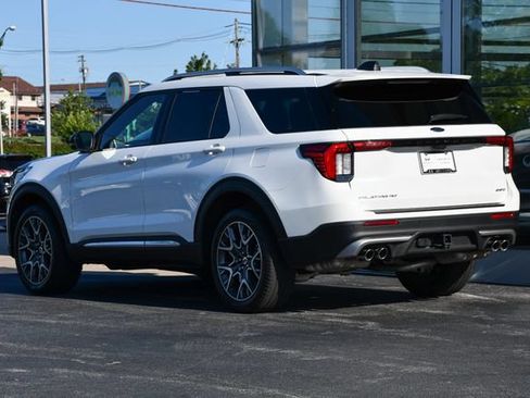 Used 2025 Ford Explorer Platinum w/ Ultimate Package AWD/4WD image 10