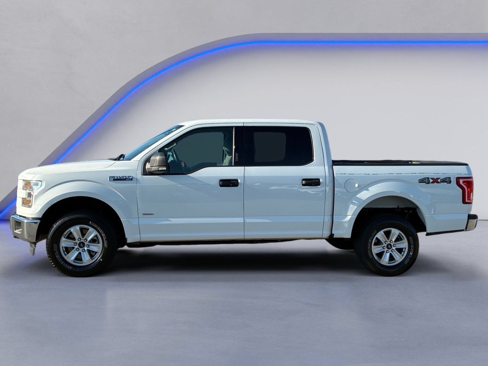 Used 2017 Ford F150 XLT w/ Equipment Group 301A Mid AWD/4WD image 8