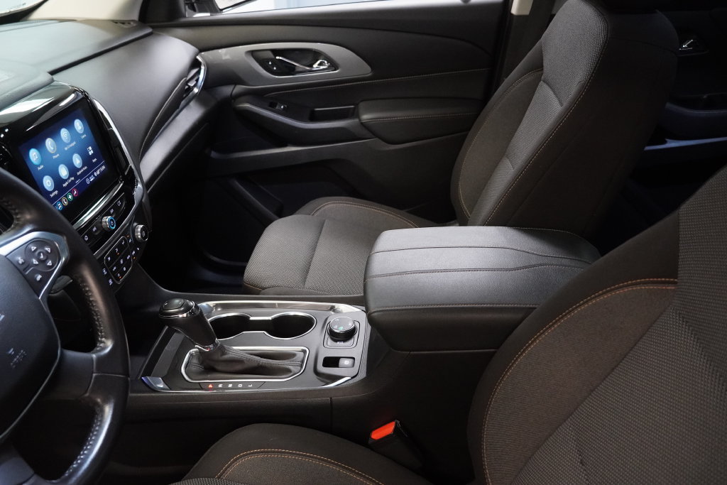 Used 2020 Chevrolet Traverse LT AWD/4WD image 7