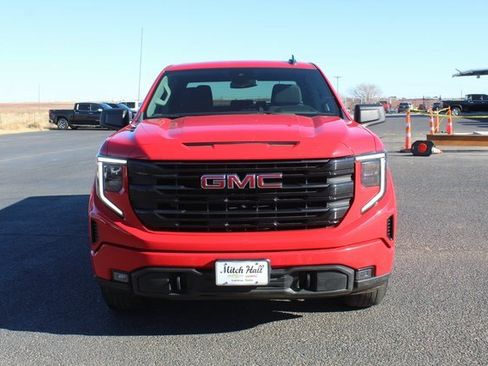 Used 2022 GMC Sierra 1500 Elevation w/ X31 Off-Road Package image 9