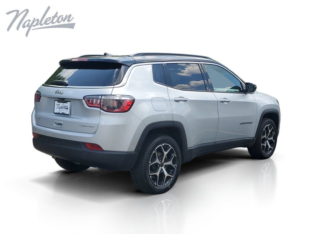 Used 2025 Jeep Compass Limited AWD/4WD image 6
