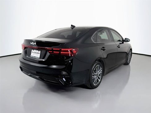 Used 2022 Kia Forte GT-Line w/ GT-Line Premium Package FWD image 5