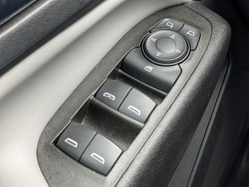 Certified 2023 Chevrolet Equinox LT FWD image 32