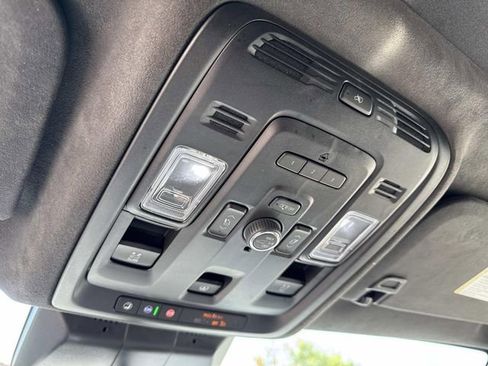 Used 2022 Cadillac Escalade Sport Platinum AWD/4WD image 24