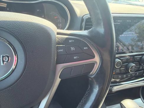 Used 2020 Jeep Grand Cherokee Limited w/ Premium Lighting Group AWD/4WD image 13