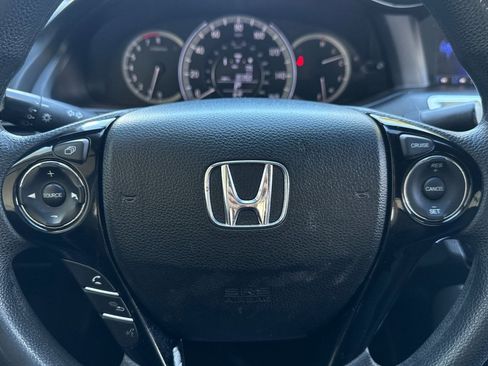 Used 2017 Honda Accord LX image 15
