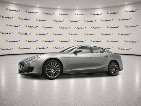 Used 2021 Maserati Ghibli S RWD image 45