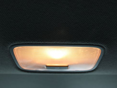 Used 2021 Hyundai Elantra SEL w/ Convenience + Premium Package image 35