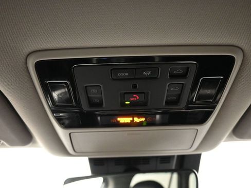 Certified 2025 Toyota Grand Highlander AWD Hybrid image 17