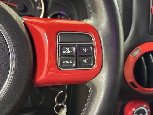 Used 2017 Jeep Wrangler Unlimited Sahara w/ Connectivity Group image 31