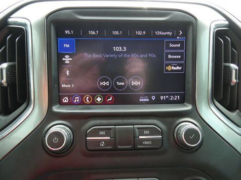 Certified 2019 Chevrolet Silverado 1500 RST AWD/4WD image 31