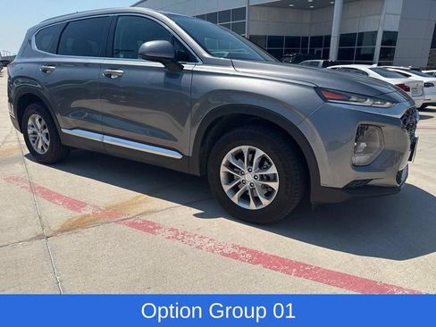 Used 2019 Hyundai Santa Fe SE FWD image 2