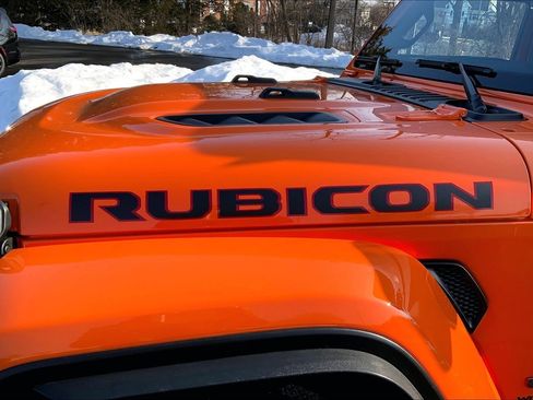 Certified 2025 Jeep Wrangler Unlimited Rubicon image 30