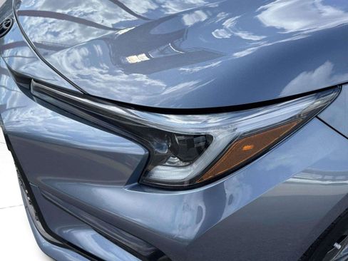 Used 2025 Toyota Corolla SE FWD image 12