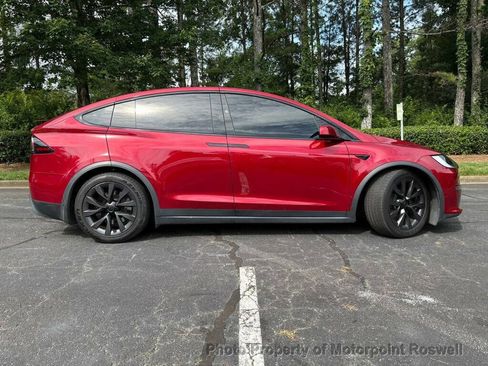 Used 2024 Tesla Model X AWD/4WD image 4