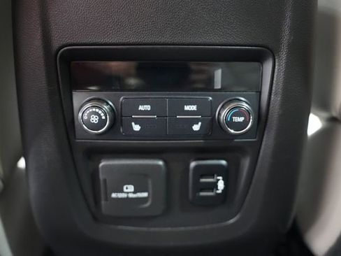 Used 2018 Buick Enclave Premium w/ Trailering Package AWD/4WD image 19
