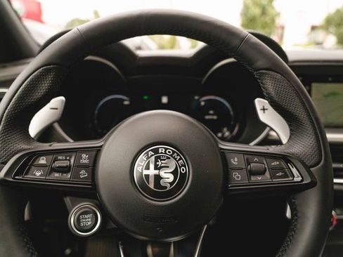 New 2025 Alfa Romeo Stelvio Sprint image 27
