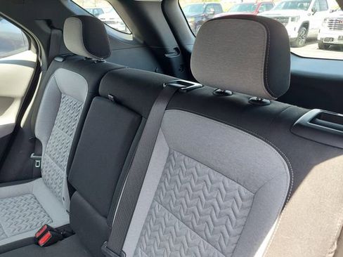 Used 2024 Chevrolet Equinox LS w/ Driver Confidence II Package AWD/4WD image 18