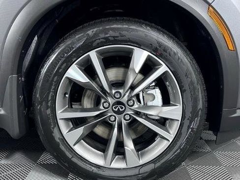 Certified 2025 INFINITI QX60 Luxe w/ Vision Package image 9