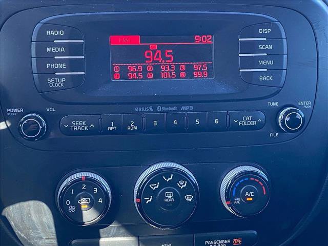 Used 2016 Kia Soul FWD image 11