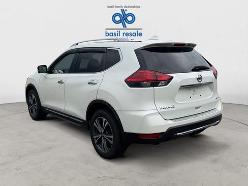 Used 2017 Nissan Rogue SL AWD/4WD image 5