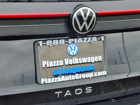 New 2025 Volkswagen Taos SEL image 11