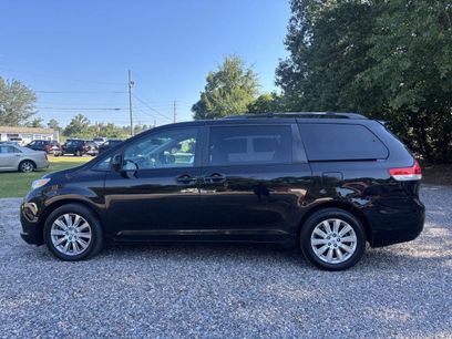 Used 2011 Toyota Sienna LE