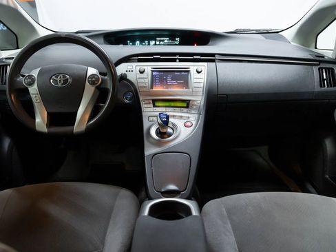 Used 2013 Toyota Prius Two image 12