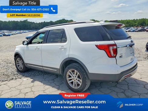 Used 2016 Ford Explorer XLT w/ Equipment Group 202A FWD image 3