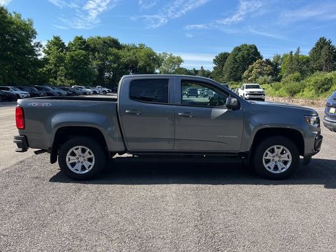 Used 2022 Chevrolet Colorado LT w/ Luxury Package AWD/4WD image 6