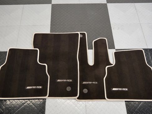 Used 2023 Mercedes-Benz G 63 AMG Squared image 36