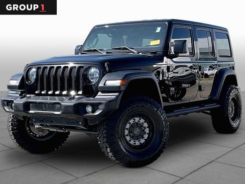 Used 2018 Jeep Wrangler Unlimited Sport S AWD/4WD image 1