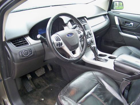 Used 2013 Ford Edge SEL AWD/4WD image 28