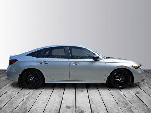 Used 2025 Honda Civic Sport image 6